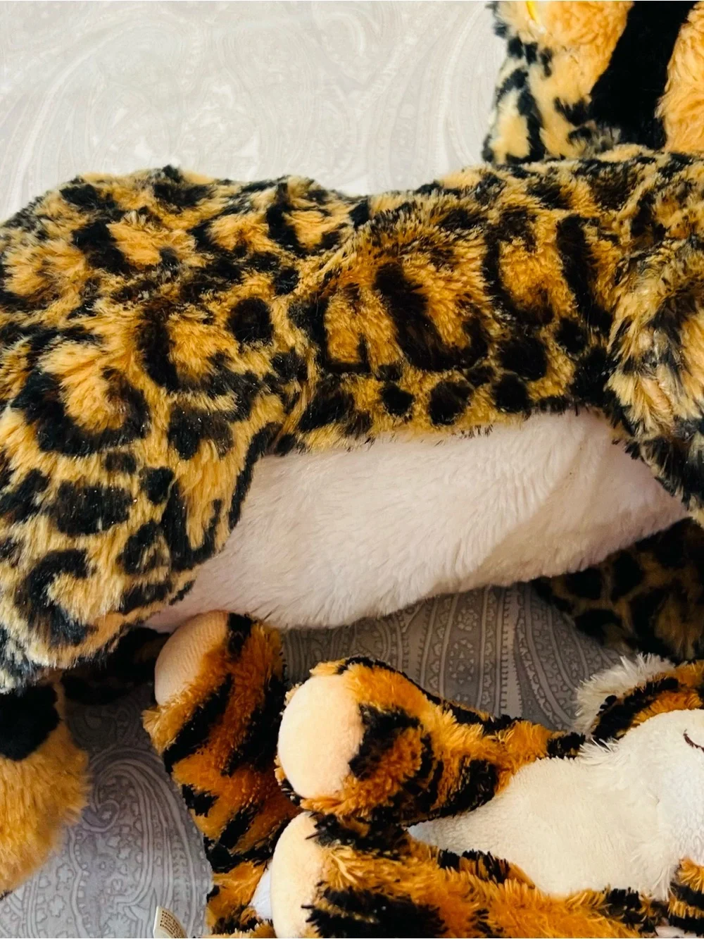 Tiger Family Stuffed Animals - Orange & Black, bear , pig & 3 dogs  Total 8